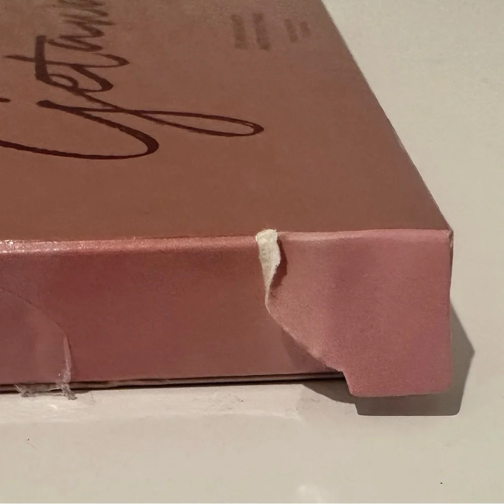 Wander Beauty Getaway Palette Eyeshadow, Blush, and Highlighter NEW